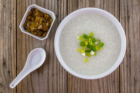 Words fail to describe my love of congee. I mean, rice porridge doesn’t exactly sound super delicious. But when I finally ate it, I was in love. It is a homey, warming, super tasty alternative to same-old oatmeal. Best of all it can be made sweet or savory with traditional toppings or creative ones. Crock Pot Butternut Squash, Congee Recipes, Congee Recipe, Clean Healthy Recipes, Cooking With Wine, Whole Roasted Cauliflower, Perfect Eggs, Rice Porridge, The Digestive System