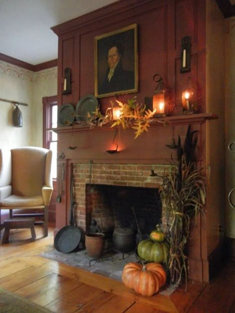 I came across this photo today   and   it instantly transported me back to my grandmothers home.   A very small town in Ohio where eve... Rustic Fireplace Decor, Primitive Fireplace, Fall Mantel Decor, Early American Decor, Colonial Home Decor, Mantel Decor Ideas, Primitive Living Room, Colonial Interior, Primitive Homes