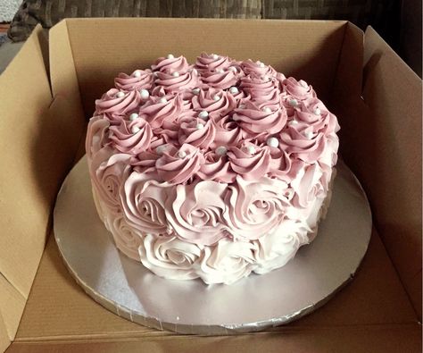 Mauve ombré rosette wedding cake Mauve Cake, Rosette Cake Wedding, Half Birthday Cakes, Ombre Cake, Half Birthday, Box Cake, Cake Tutorial, Baby Birthday, Shower Cakes