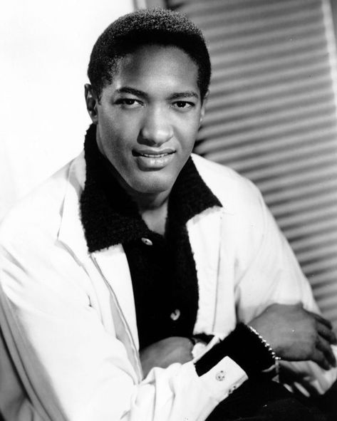 🎂💔 In MEMORY of SAM COOKE on his BIRTHDAY - Born Samuel Cook, American singer, songwriter, and entrepreneur. Considered to be a pioneer and one of the most influential soul artists of all time, Cooke is commonly referred to as the "King of Soul" for his distinctive vocals, notable contributions to the genre and high significance in popular music. Jan 22, 1931 - Dec 11, 1964 (gunshot wound) A Change Is Gonna Come, Happy Birthday Music, Leslie Odom, Birthday Music, Leslie Odom Jr, Sam Cooke, Regina King, Soul Artists, Legendary Singers