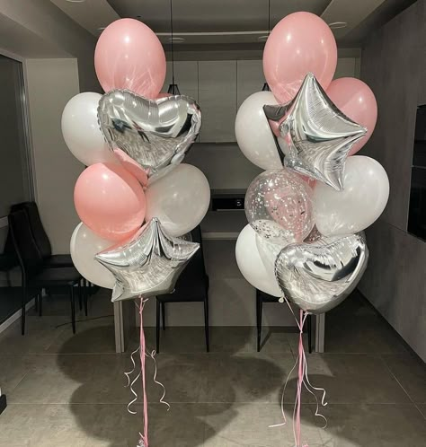 Pink Sliver White Party, Pink And Gray Birthday Party Ideas, Pink And Silver Birthday Party Ideas, Pink And Silver Graduation, Pink And White Birthday Aesthetic, Silver And Pink Birthday Decorations, 16 Birthday Party Ideas At Home, Pink And Silver Decorations, Pink And Silver Balloons