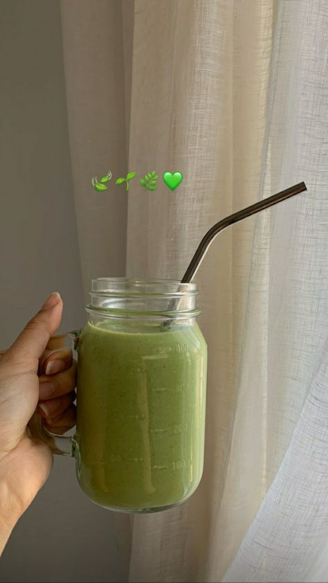 Smoothie Jar, Morning Smoothie, Healthy Food Motivation, Healthy Lifestyle Food, Healthy Girl, Healthy Lifestyle Inspiration, Unhealthy Food, Healthy Juices, Lifestyle Inspiration