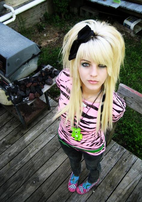 2000s Scene Fashion, Scene Kid Fashion, Scene Emo Fashion, Perky Goth, Emo Scene Outfits, Scene 2000s, Emo Scene Girls, 2000s Scene, Emo Scene Hair