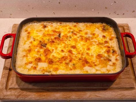 Meet Hot Hominy: The Grandma-Approved Comfort Casserole You Need To Try Hominy Casserole, Hominy Recipes, Cheesy Corn Casserole, Creamy Mashed Potatoes Recipe, Unique Side Dishes, Corn Side Dish, Thanksgiving 2023, Comfort Casseroles, 5 Ingredient Dinners