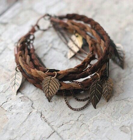 Cardboard Jewelry, Estilo Hippie, Bohol, Macrame Bag, Bijoux Diy, Hippie Chic, Boho Bracelets, Hippie Style, Leather Jewelry