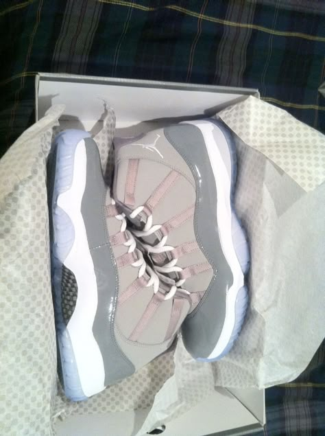 Jordan 11s Cool Grey, Cool Grey 11s Outfits, Cool Grey 11s, Grey 11s, Nike Shoes Photo, Cool Greys, Jordan 11s, Back To School Shoes, Trendy Shoes Sneakers