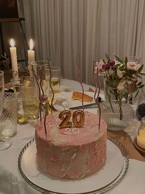 20 Birthday Cake, 18th Birthday Decorations, Cake Table Birthday, Happy 20th Birthday, 20th Birthday Party, Simple Birthday Decorations, Cute Birthday Pictures, Birthday Ideas For Her, Happy Birthday Wallpaper