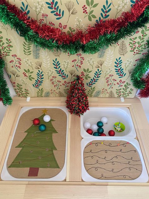 Flisat Table Activities Winter, December Sensory Table, Flisat Christmas, Christmas Sensory Table, Ikea Flisat Table Ideas, Flisat Table Activities, Flisat Ikea, Christmas Activities For Toddlers, Flisat Table