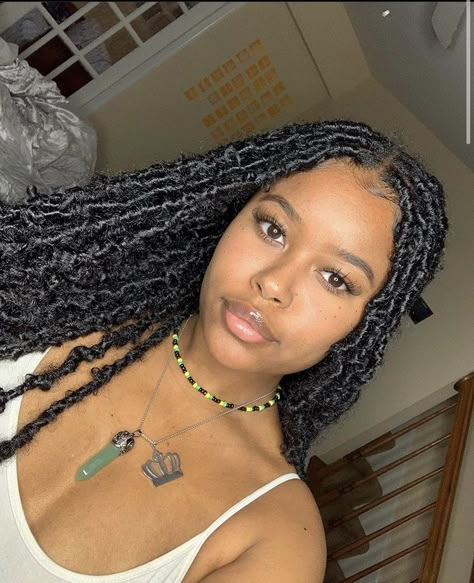 Soft Locs, Butterfly Locs, Faux Locs Hairstyles, Box Braids Hairstyles For Black Women, Goddess Hairstyles, Box Braids Styling, Braids Locs, Hairstyles Braided, Girls Hairstyles Braids