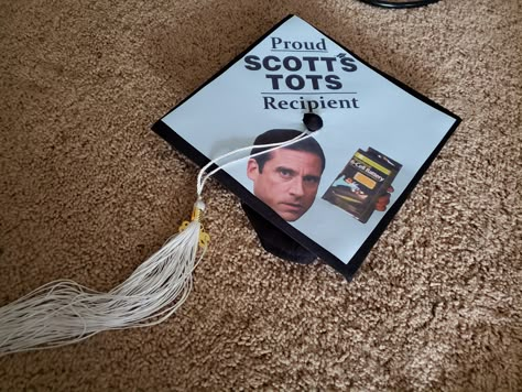 The Office themed graduation Cap Michael Scott grad cap ideas Proud Scott’s Tots Recipient Office Graduation Cap, The Office Graduation Cap, Cap Decoration Graduation, Teacher Graduation Cap, Funny Graduation Caps, Creative Graduation Caps, Graduation Cap Ideas, Graduation Hats, Nurse Graduation Cap