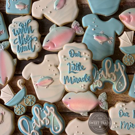 Fish He Or Fish She Gender Reveal Cookies, Fish He Or Fish She Gender Reveal, Fish Gender Reveal Ideas, Fishing Gender Reveal, Fishing Baby Shower Theme, Easter Gender Reveal, Fishing Cupcakes, Baby Shower Fishing, Peanuts Party