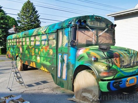 School Bus Art, Skoolie Life, Bus Tiny House, School Bus House, Old School Bus, Bus Art, Bus Ideas, Bus Living, Bus Conversions