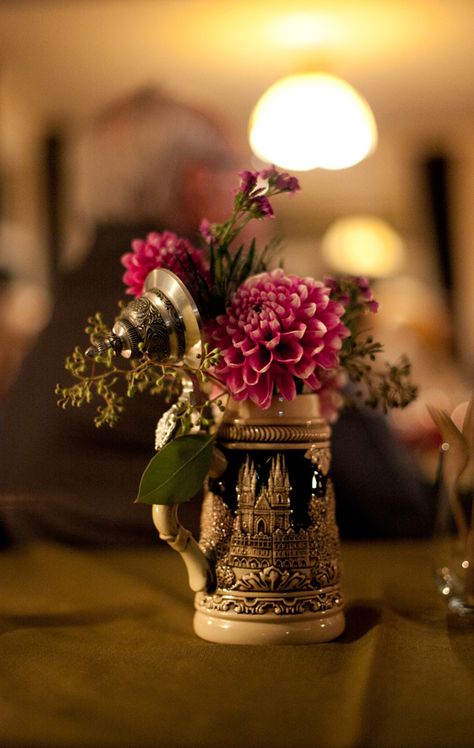 Rehearsal dinner flowers picked from our garden. In a beer stein of course. Oktoberfest Hairstyle, Beer Garden Party, Oktoberfest Wedding, Sukkot Decorations, German Decor, Octoberfest Party, German Party, Beer Birthday Party, Oktoberfest Decorations