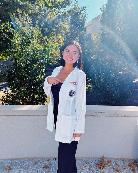 Our girls are lookin’ good in their white coats!! 🤩 We are so excited for these incredible #SMARTSTRAWBS as they received their white coats at the ceremony the Eleanor Mann School of Nursing held last week! #SHOUTOUT to these amazing women!!!!🤍🩺🥼 What an amazing achievement. #EPSILON is beyond proud! #ZLAM #YOUGOGIRL #ARKANSASZTA White Coat Ceremony Pictures, White Coat Ceremony Outfit Medical, Ceremony Pictures, White Coats, School Of Nursing, White Coat Ceremony, You Go Girl, White Coat, Our Girl