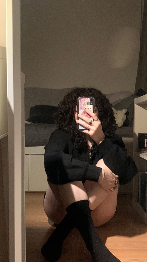 Mirror pic, girl sitting crossed legs on the floor, with high socks, sweater, curly hair No Face Mirror Pic, Mirror Pic No Face, Mirror Pic Aesthetic, Hands Rings, Hair Mirror, Plus Size Posing, Pic Aesthetic, Face Mirror, Mirror Selfie Poses