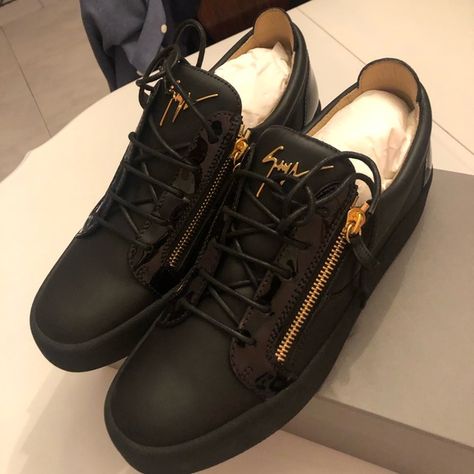 Giuseppe Zanotti May London sneakers 45 Giuseppe Zanotti Sneakers, Zanotti Shoes, Black Leather Sneakers, Giuseppe Zanotti Shoes, Red Sneakers, Trending Sneakers, Leather Chain, White Sneakers, Giuseppe Zanotti