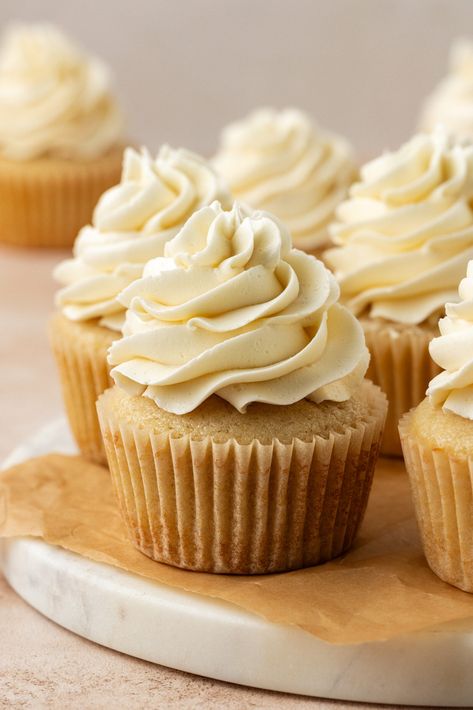 These small batch vanilla cupcakes are everything you love about a full recipe in smaller form! This small-batch vanilla cupcakes recipe are topped with a vanilla buttercream frosting! Perfect for small gatherings! Makes 7 cupcakes. Small Batch Vanilla Cupcakes, Apple Cider Cupcakes, Small Batch Cupcakes, Brown Sugar Buttercream, Vanilla Cupcakes Recipe, Easy Vanilla Cupcakes, Oreo Frosting, Cookie Dough Cupcakes, Butter Cream Cheese Frosting