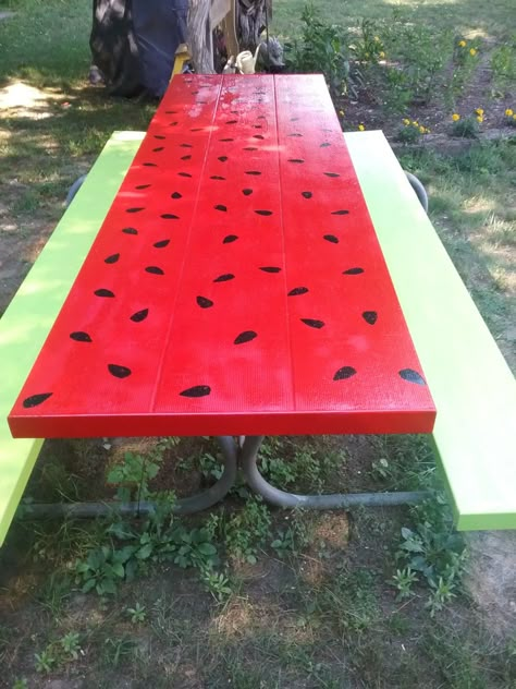 Painted Picnic Tables, Picnic Table Makeover, Watermelon Painting, Table Painting, Painted Benches, Kids Picnic, Thrift Store Decor, Watermelon Designs, Fence Art