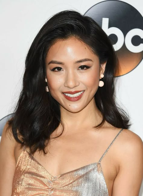 Rachel Chu, American Celebrities, Constance Wu, Crazy Rich, Ideal Partner, Asian Ladies, Asian Celebrities, Asian American, Celebrity Hairstyles