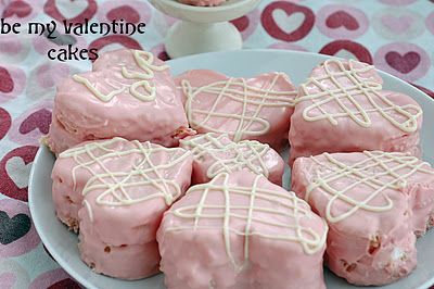 A busy lizzie life: DIY Homemade Little Debbie Be My Valentine's Cakes Heart Cake Recipes, Valentine Cakes, Debbie Snacks, My Birthday Is, Diy Snacks, Little Debbie, Valentines Day Cakes, Cake Shapes, Valentine Cake