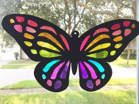 Cricut Butterfly Sun Catchers DIY Kids Craft - Creatively Beth Easy Craft Ideas For Kids, Butterfly Suncatcher, Butterfly Project, Faux Cactus, Diy Suncatchers, Suncatcher Craft, Easy Craft Ideas, Decorative Crafts, Craft Ideas For Kids