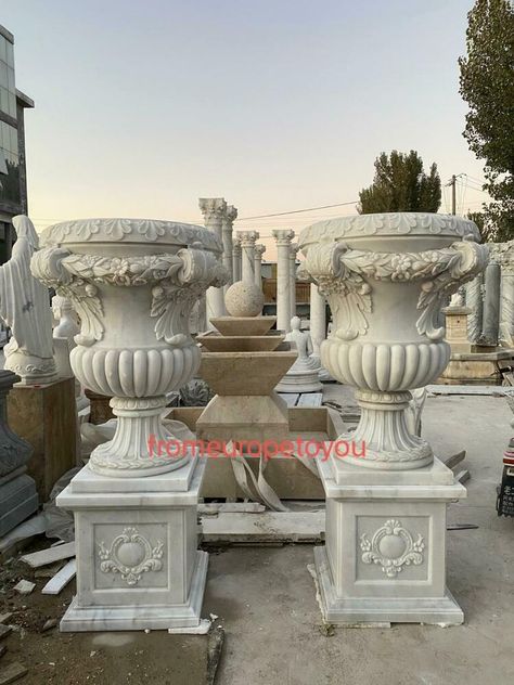 BEAUTIFUL CARVED MARBLE ESTATE MONUMENTAL URNS - JMU5 Outdoor Patio Ideas Backyards, Luxury Mansions Interior, Marble Carving, Ancient Greek Sculpture, Garden Urns, Greek Sculpture, Classic Interior Design, House Front Design, Diy Outdoor