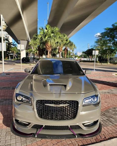 Modded Chrysler 300, Crysler300 Hellcat, Chrysler 300 Hellcat, Hellcat Chrysler, Chrysler 300c Hemi, Chrysler 300 Custom, Chrysler 300 Srt8, Dream Cars Range Rovers, Chrysler 300s