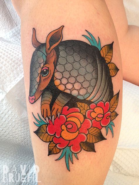 Traditional tattoo of an armadillo and folk art roses on a leg. By David Bruehl at RedLetter1 in Tampa, Florida American Traditional Armadillo Tattoo, Texas American Traditional Tattoo, Desert Animal Tattoo, Traditional Armadillo Tattoo, American Traditional Turtle Tattoo, Cow Tattoo Traditional, American Traditional Animals, Traditional Cow Tattoo, Old School Animal Tattoo