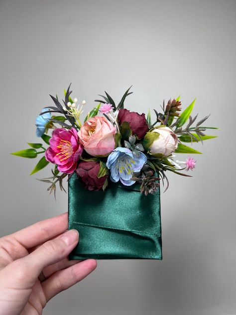 Wedding Pocket Boutonniere Groom Boutonnière Pink Square Groomsmen Pocket Boutonniere Blue Dusty Rose Rustic Jewel Tone Artificial Flowers - Etsy Bulgaria Jewel Tone Pocket Boutonniere, Wearable Florals, Boutonniere Blue, Pocket Boutonniere, Hot Pink Weddings, Flowers Craft, Pink Square, Groom Boutonniere, Boutonniere Wedding