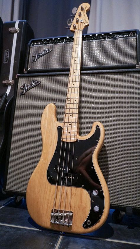 Fender Precision Bass Guitar, Fender P Bass, Bass Guitars For Sale, Fender Bender, Fender Precision Bass, All About That Bass, Sound Machine, Fender Electric Guitar, Bass Amps