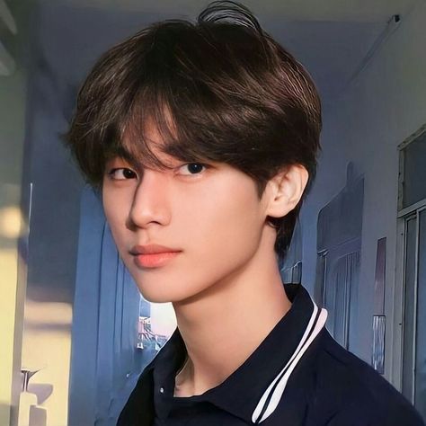 Korea Hairstyle Men, Asian Men Hairstyle Medium Long Hair, Korean Haircut Men, Hair Claims, Asian Boy Haircuts, Ullzang Boys, Haircut Korean, Korean Boy Hairstyle, Asian Man Haircut