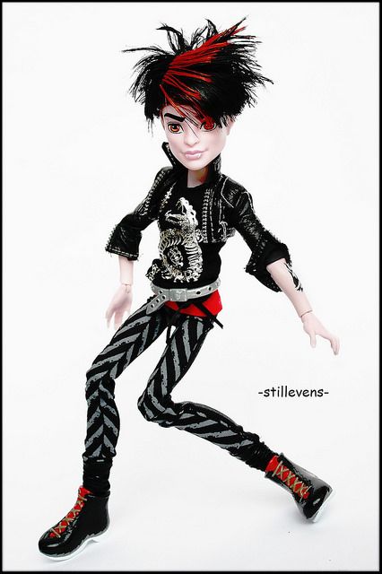 punk-boy,vampir-monster-high-005 | Flickr - Photo Sharing! Vampire High School, Monster High Boys, Goth Dolls, Punk Boy, Monster School, Lagoona Blue, Monster Dolls, Monster High Dolls, Ooak Dolls