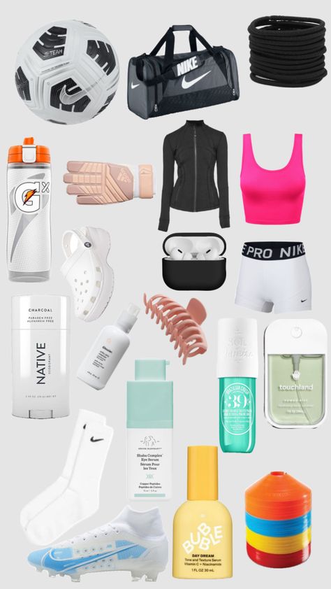 #soccer practice What To Keep In Soccer Bag, What To Put In Your Soccer Bag, Soccer Bag Checklist, Soccer Bag Essentials, Soccer Fits, Casual Athletic Outfits, Track Bag, Soccer Aesthetic, Soccer Essentials