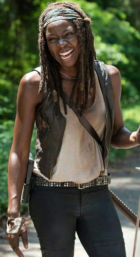 MICHONNE Michonne Walking Dead, Walking Dead Wallpaper, Danai Gurira, Walking Dead Art, Talking To The Dead, Walking Dead Cast, The Walking Dead Tv, Fear The Walking, Fear The Walking Dead