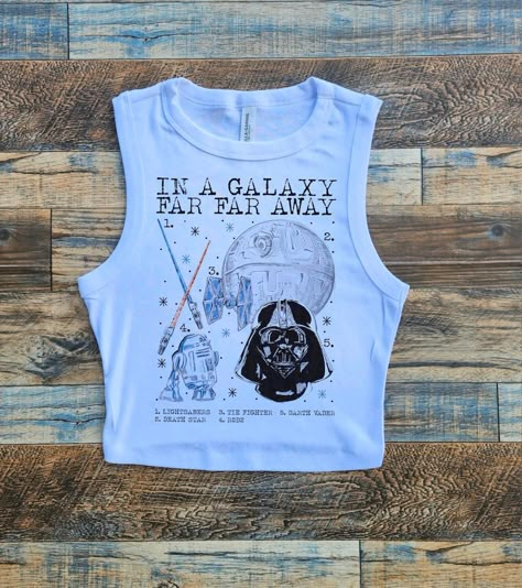 Disney Trip Outfits, Star Wars Tee, Cute Disney Outfits, Star Wars Shirt, Dark Vador, Disney World Outfits, Disneyland Outfits, Star Wars Tees, Rey Star Wars