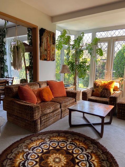 My Style: A mix of eclectic, vintage, and boho, with some mid-century modern. I like anything bamboo, wicker or rattan, and houseplants. Modern 70s Home, 70s Interior Design, G Plan Furniture, Floral Sofa, 70s House, 70s Interior, Interior Design Per La Casa, 70s Home, Mid Century Modern Bedroom