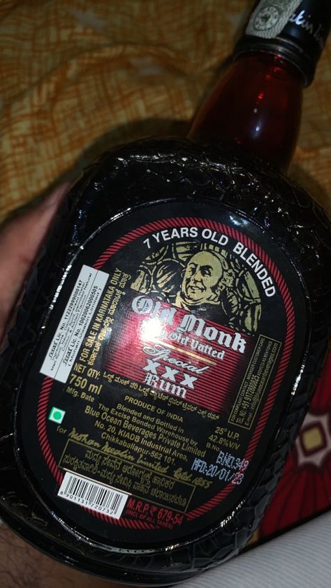 Old Monk Snap, Night Drinking Aesthetic, Beer Snap, Old Monk Rum, Cannon Camera, Money Images Cash Indian, Daaru Party Pic, Alcoholic Drinks Pictures, Dj Movie