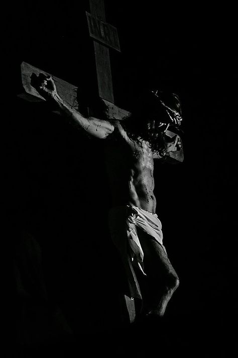 Jesus Dark Wallpaper, Jesus Crucified Pictures, White Jesus, Metallica Logo, Jesus Crucified, Jesus Of Nazareth, Astronomy Facts, Jesus Artwork, Bad Girl Wallpaper