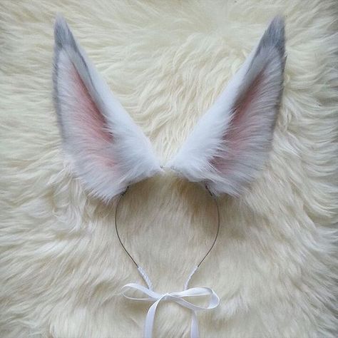 White Rabbit Costumes, Bunny Ideas, Ideas For Makeup, Makeup Gold, Rabbit Costume, Ears And Tail, Pet Spaces, Gold Mask, Bunny Costume