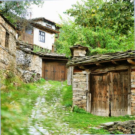 Bulgarian Village, Bulgarian Architecture, Bulgaria Travel, Villa Apartment, House Villa, The Balkans, Landscape Photography Tips, Scenic Photography, Real Estate Listing