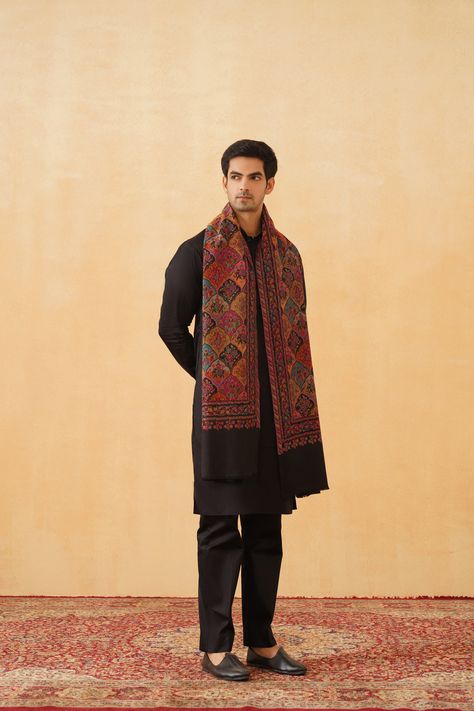 Classic Fusion Mens Indian Shawl for Men Online Gents Wedding Outfit, Kurta Outfits Men, Mens Traditional Outfit, Mens Festive Wear Indian, Indian Wear Men Wedding, Friend Wedding Outfit Indian Men, Traditional Kurtas For Men, Suits For Indian Men, Traditional Outfits For Men Indian Wedding