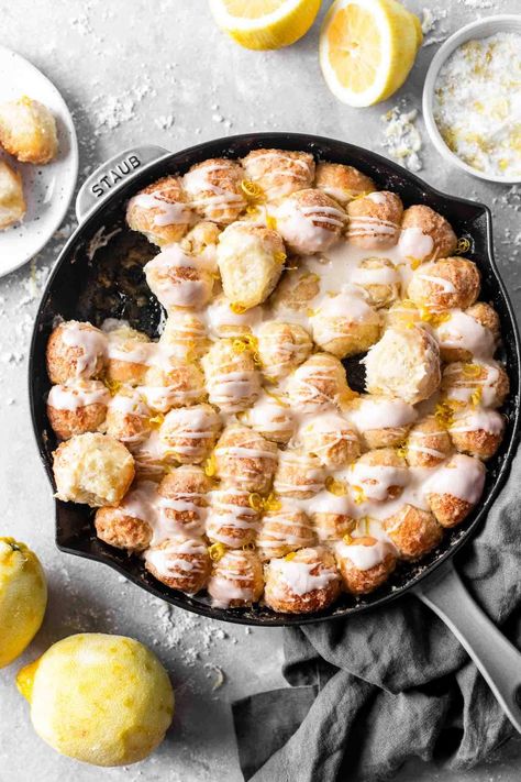 Lemon Monkey Bread - Eats Delightful Lemon Monkey Bread, Lemon Poppy Seed Cupcakes, Sunday Sweets, Cream Images, Blueberry Milkshake, Monkey Bread Muffins, Retro Ice Cream, Ice Cream Images, Lemon Curd Cake