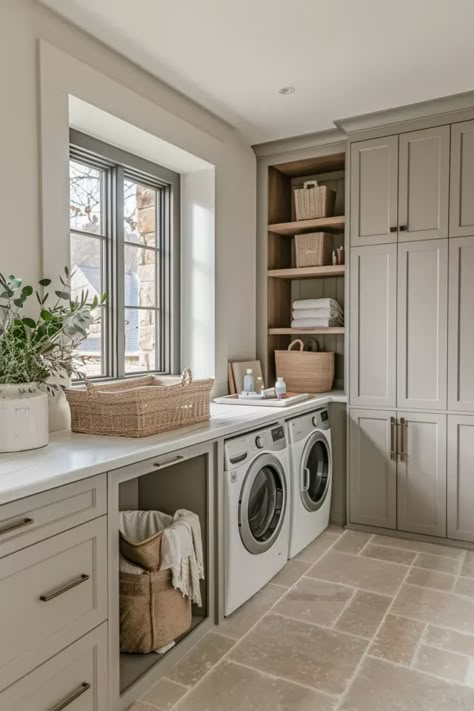 32 Best Laundry Room Layout Ideas for Every Home Kitchen With Laundry Area Layout, Mudroom And Pantry Combo, Laundry Room Design Ideas, Brick Ideas, Utility Room Designs, Amazing Rooms, Laundry Room/mud Room, Ideas Cocina, Pantry Laundry Room