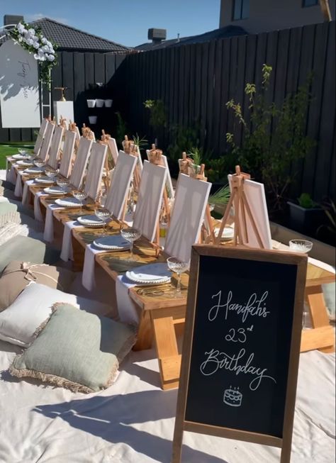 Boho Brunch Birthday Party, Party Painting Aesthetic, Paint And Sip Birthday Party Ideas For Adults, 36 Bday Party Ideas, Paint Party Table Set Up, Painting Picnic Table Ideas, Sip And Paint Picnic Setup Ideas, Paint And Sip Set Up, Paint And Sip Decoration Ideas