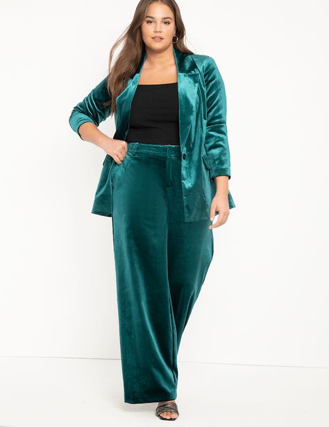 Plus-Size Velvet Jackets & Blazers Shopping Guide Velvet Trousers Outfit, Velvet Blazer Outfit, Jeans Blazer Outfit, Velvet Blazer Women, Velvet Jackets, Jacket Coat Fashion, Velvet Dress Long, Blazer Outfits For Women, Fashionable Accessories