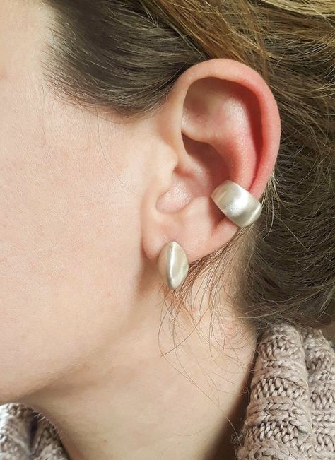 Conch Cuff, No Piercing Earrings, Upper Arm Cuff Bracelet, Silver Earring Cuff, Ear Cuff Silver, Arm Cuff Bracelet, Conch Jewelry, Modern Jewellery, Conch Earring