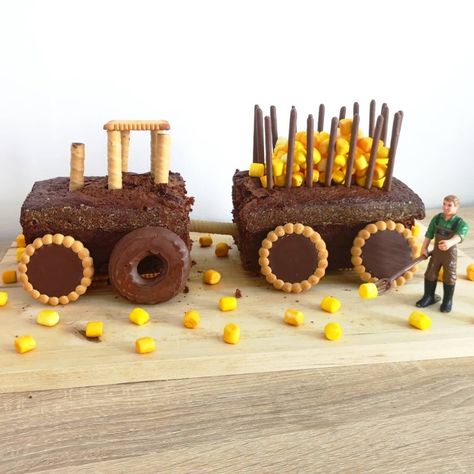 Tractor Birthday Cakes, Portuguese Dessert Recipes, Preschool Creative Art, Tractor Cake, Construction Theme Birthday Party, Tractor Birthday, Kids Party Food, Farm Party, Boy Birthday Cake