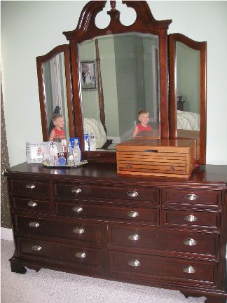 Traditional Bedroom Furniture Makeover, Refinished Bedroom Set Ideas, Cherry Wood Makeover, Painted Bedroom Furniture Set, Cherry Bedroom Furniture Makeover, Chalk Paint Bedroom Set, Refinished Bedroom Set, Refinished Cherry Furniture, Update Cherry Bedroom Furniture