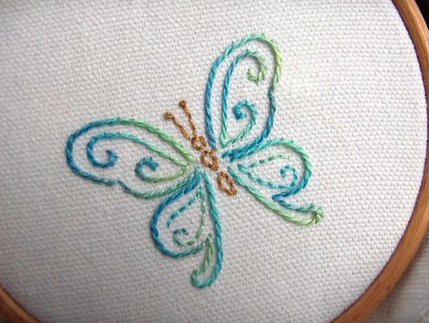 Embroidery Spiral, Spiral Embroidery, Embroidery Designs Butterfly, Patchwork Butterfly, Embroider Ideas, Embroidery Butterfly, Stem Stitch, Embroidered Butterflies, Clothes Embroidery Diy