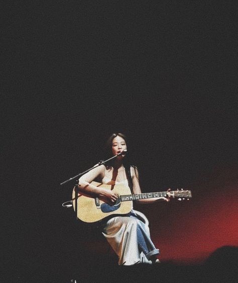 Jennie Kim singing ‘Best Part’ by Daniel Caesar and H.E.R at BlackPink Private Stage 2019 Blackpink Concert, Daniel Caesar, Pin Search, Kim Sang, Jennie Kim Blackpink, Jennie Kim, Jena, Blackpink Jennie, Make Money